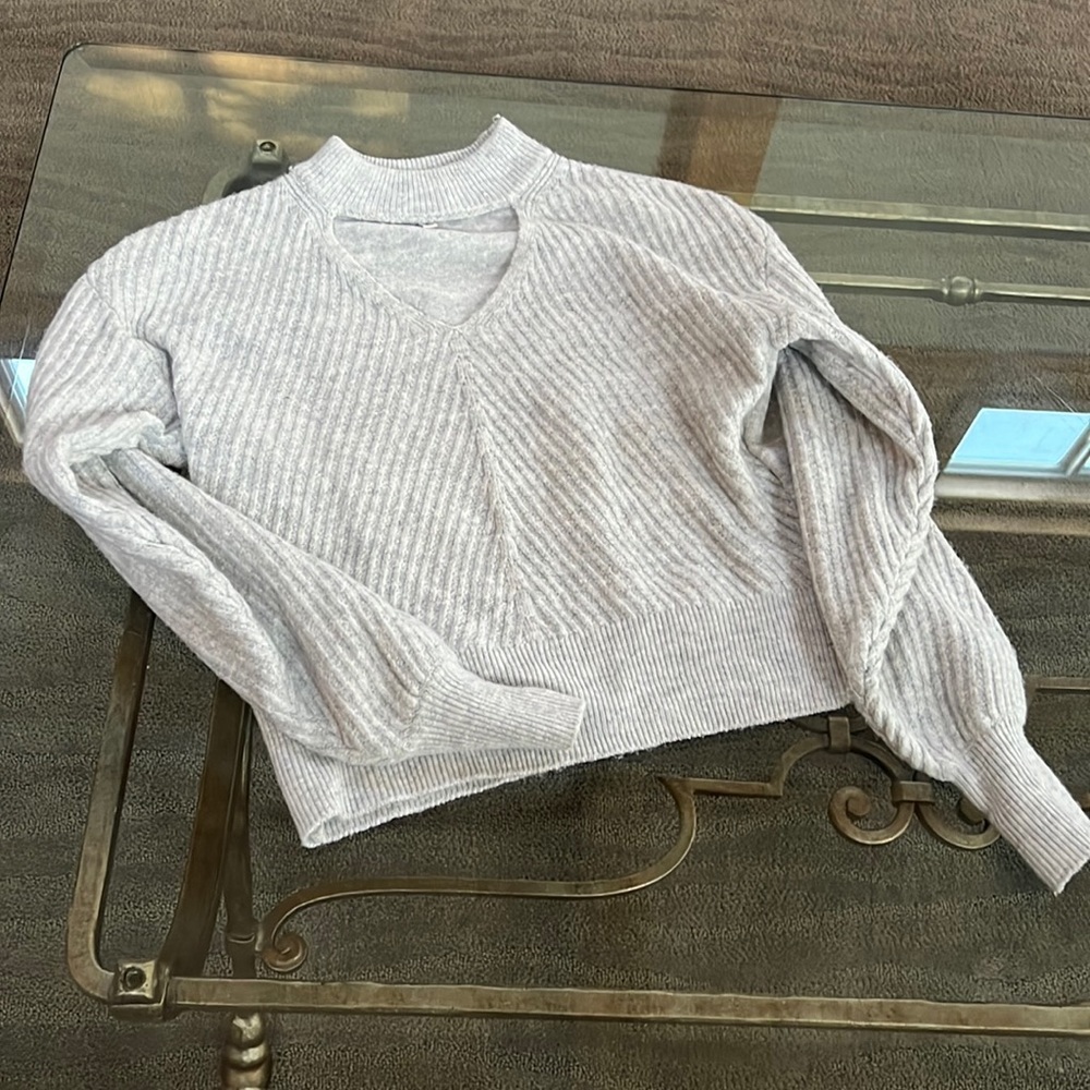 Grey sweater only tried on once